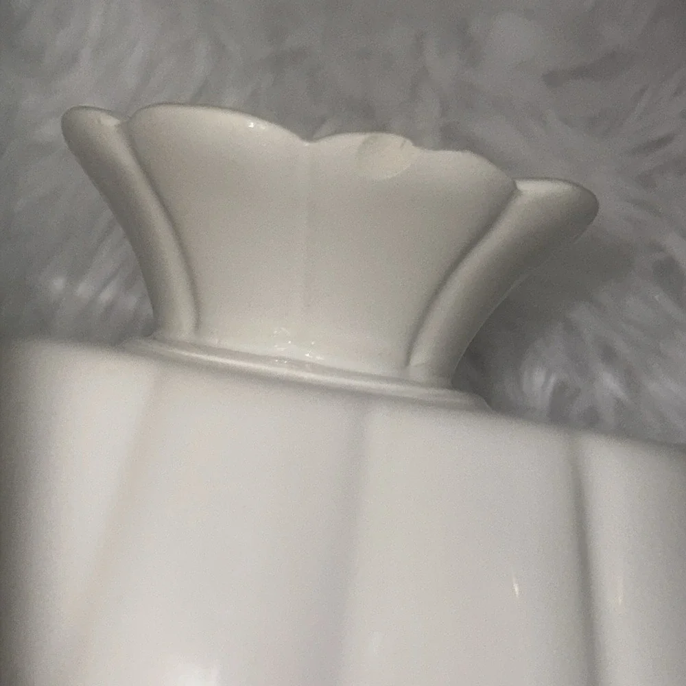 Mud Pie Chocoholic Ceramic Candy Dish White Scalloped Pedestal Bowl 4881012C
